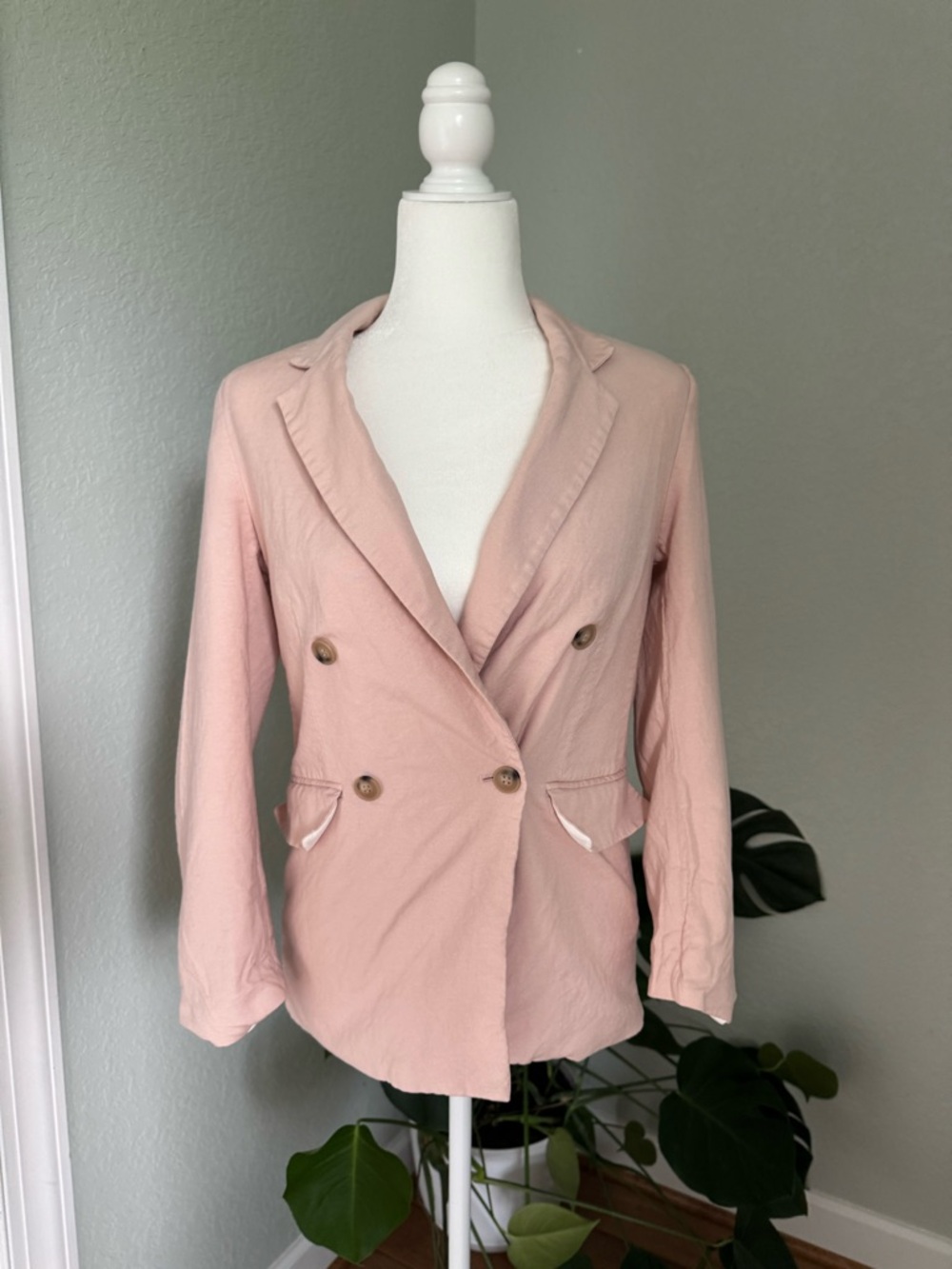 H&M Blush Pink Double-Breasted Blazer